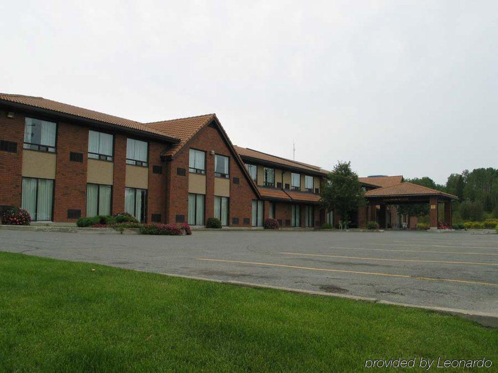 Comfort Inn Kirkland Lake Exterior foto