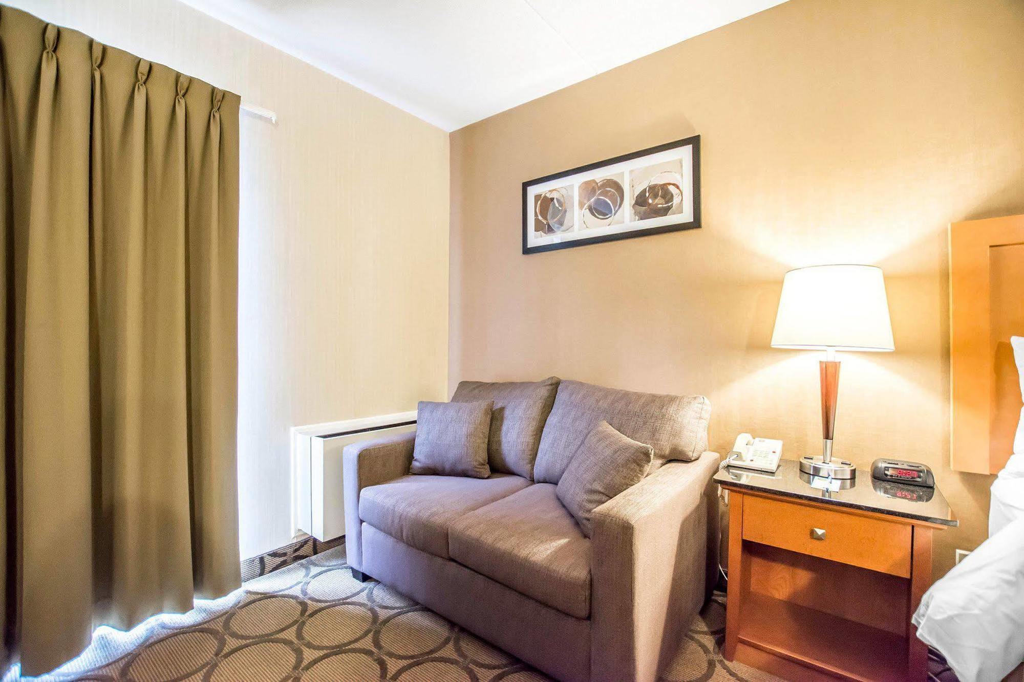 Comfort Inn Kirkland Lake Exterior foto
