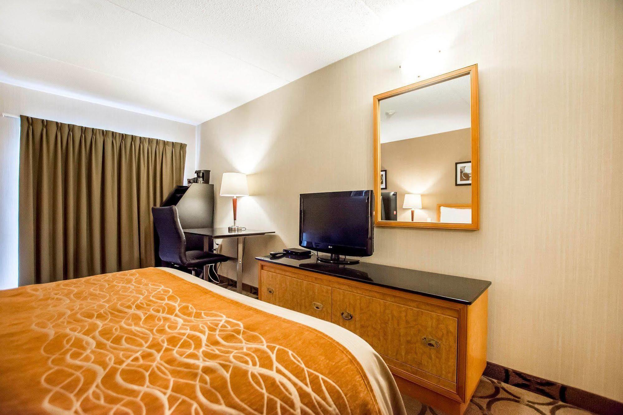 Comfort Inn Kirkland Lake Exterior foto